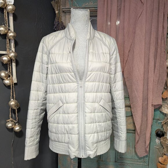 Size 10 Lululemon The Bomber Jacket *Reversible in Light Grey - Picture 1 of 7